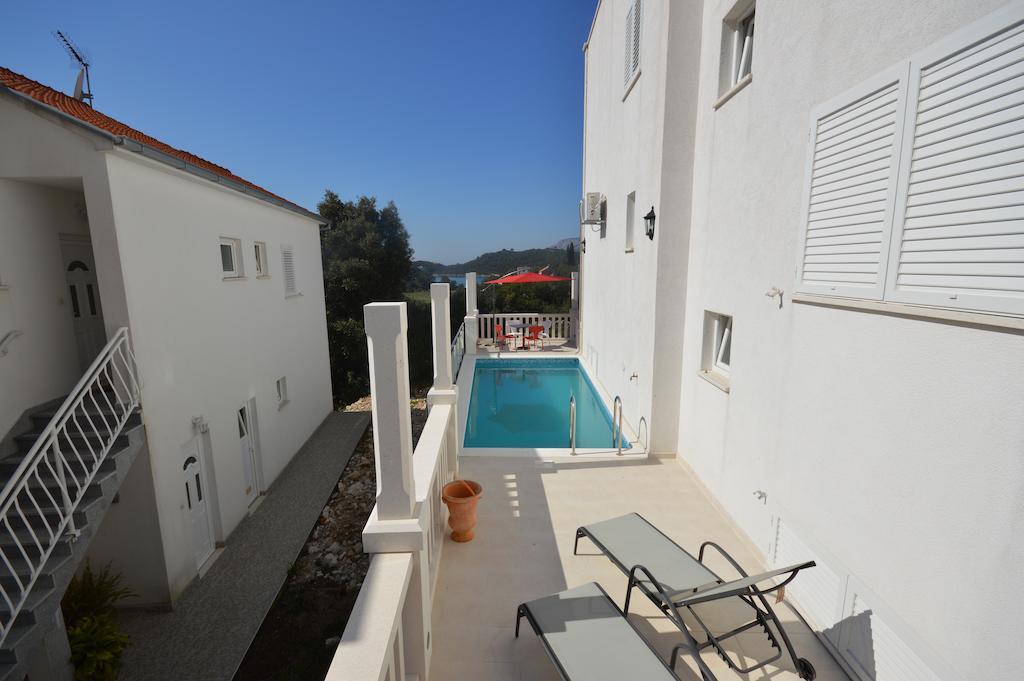 Villa Castello Residence Zrnovo Room photo
