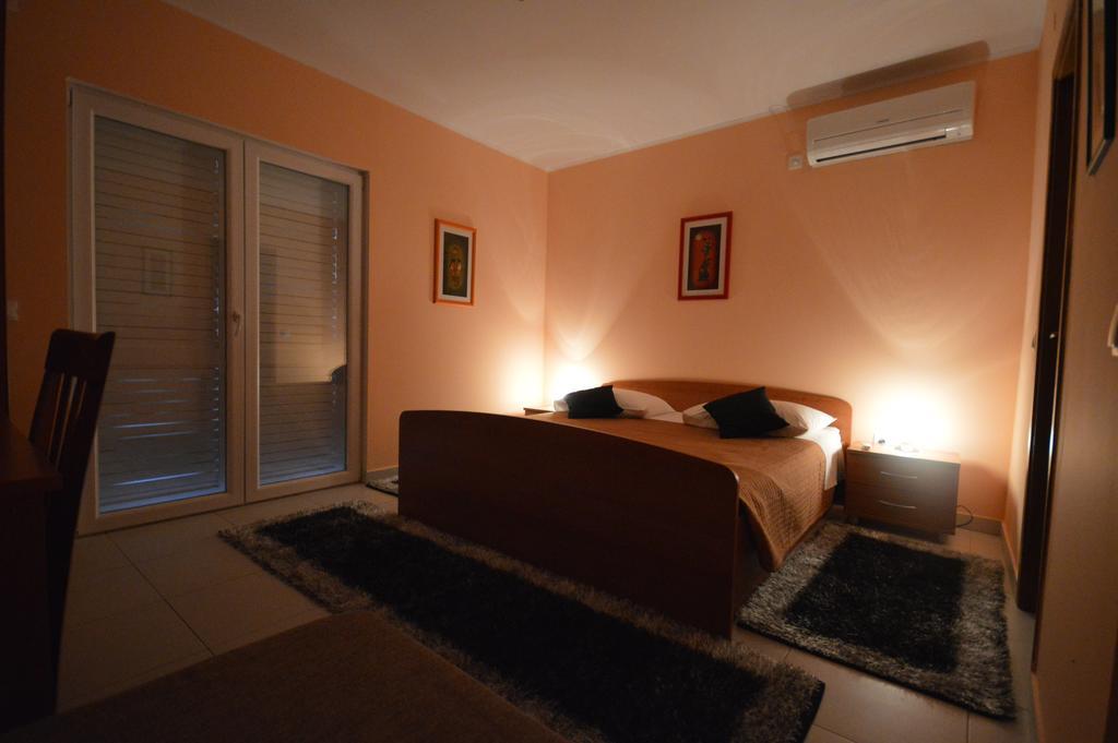 Villa Castello Residence Zrnovo Exterior photo